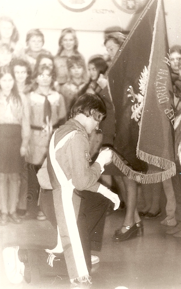 1975 - sztandar harcerski.jpg